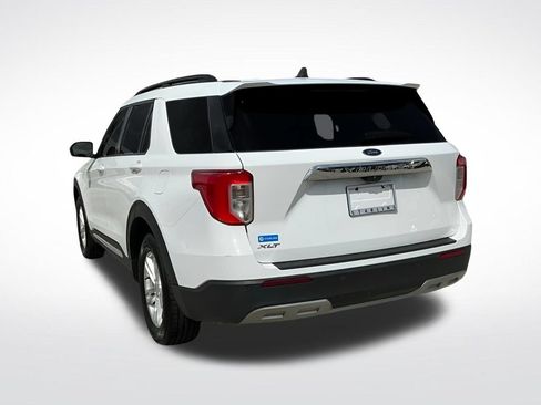 Used 2023 Ford Explorer XLT w/ Equipment Group 202A RWD image 7