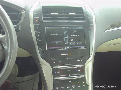 Used 2014 Lincoln MKZ Hybrid w/ Equipment Group 202A Reserve FWD image 12