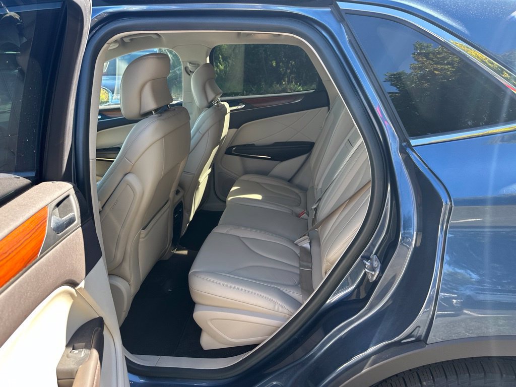 Used 2018 Lincoln MKC Select w/ Select Plus Package AWD/4WD image 27