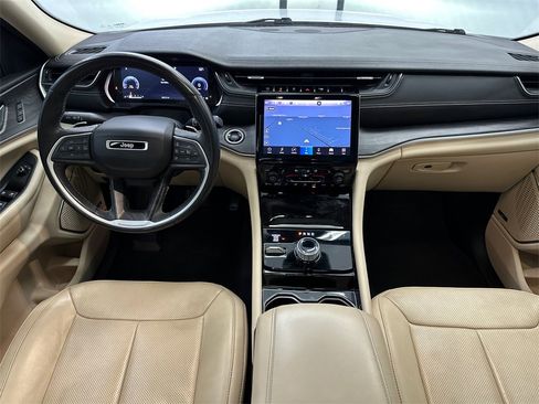 Used 2021 Jeep Grand Cherokee L Limited w/ Luxury Tech Group II image 25