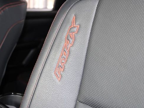 Used 2024 Nissan Titan PRO-4X w/ Pro-4x Convenience Package image 24