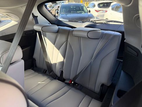 New 2026 Acura MDX w/ Advance Package image 15