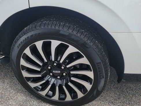 Used 2023 Lincoln Navigator Black Label image 8