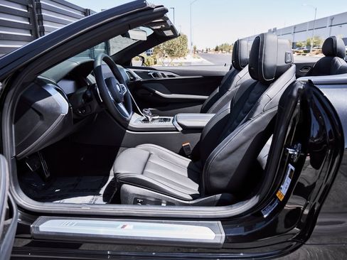 Used 2022 BMW 840i Convertible RWD image 29