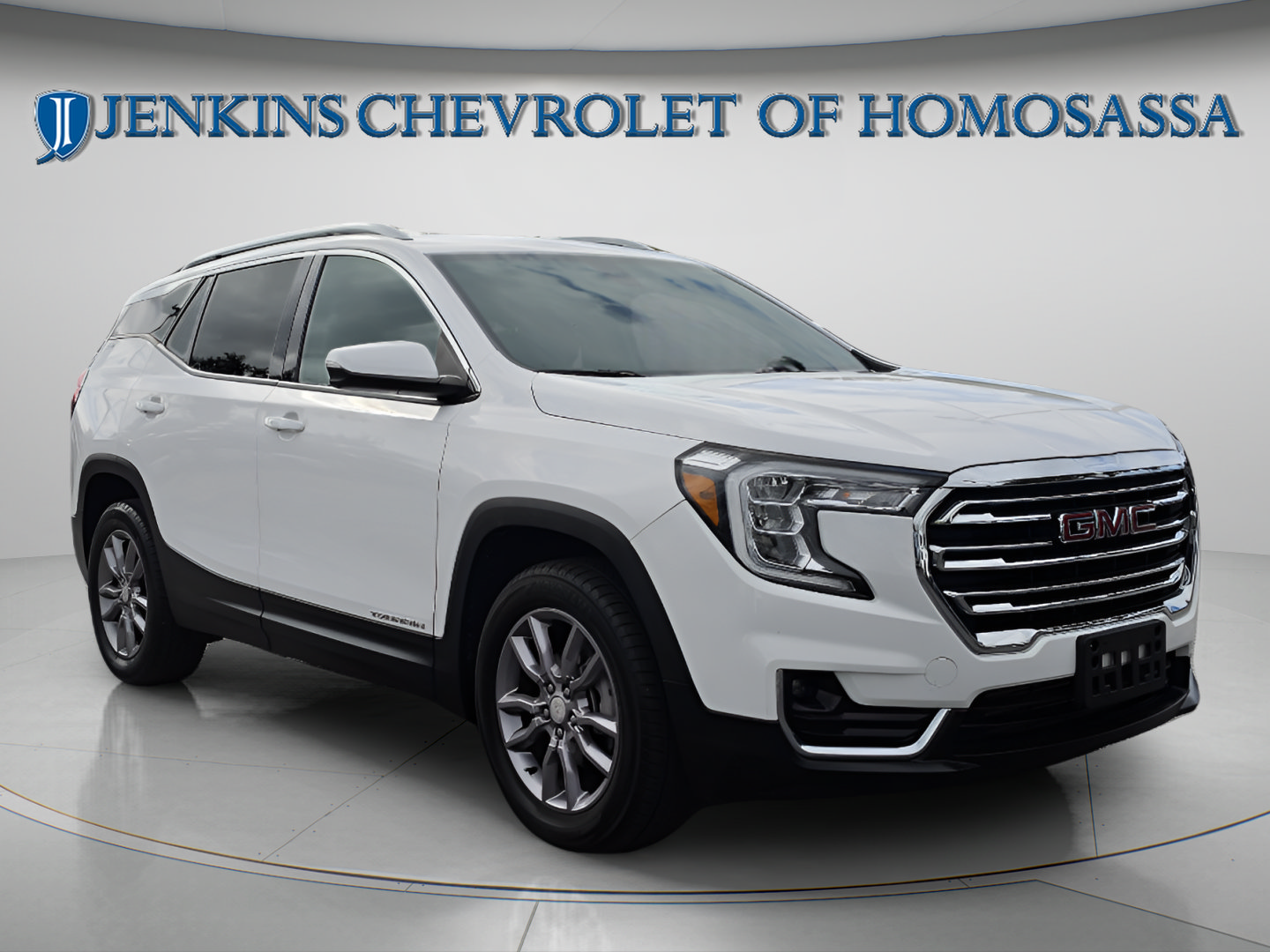 Used 2023 GMC Terrain SLT AWD/4WD image 1