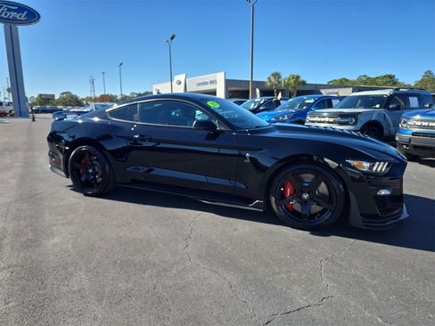 Used 2020 Ford Mustang Shelby GT500 w/ Technology Package image 2
