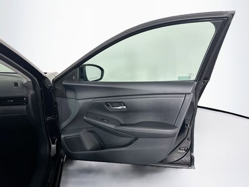 Used 2024 Nissan Sentra SV image 29