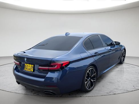 Used 2022 BMW 540i xDrive w/ M Sport Package AWD/4WD image 3