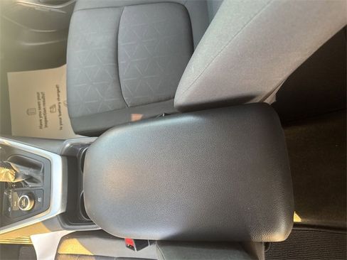 Used 2019 Toyota RAV4 XLE image 25