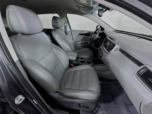 Used 2016 Kia Sorento EX w/ EX Premium Package FWD image 27