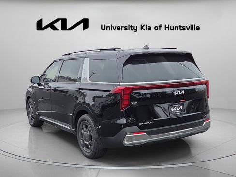 New 2026 Kia Carnival SX FWD image 5