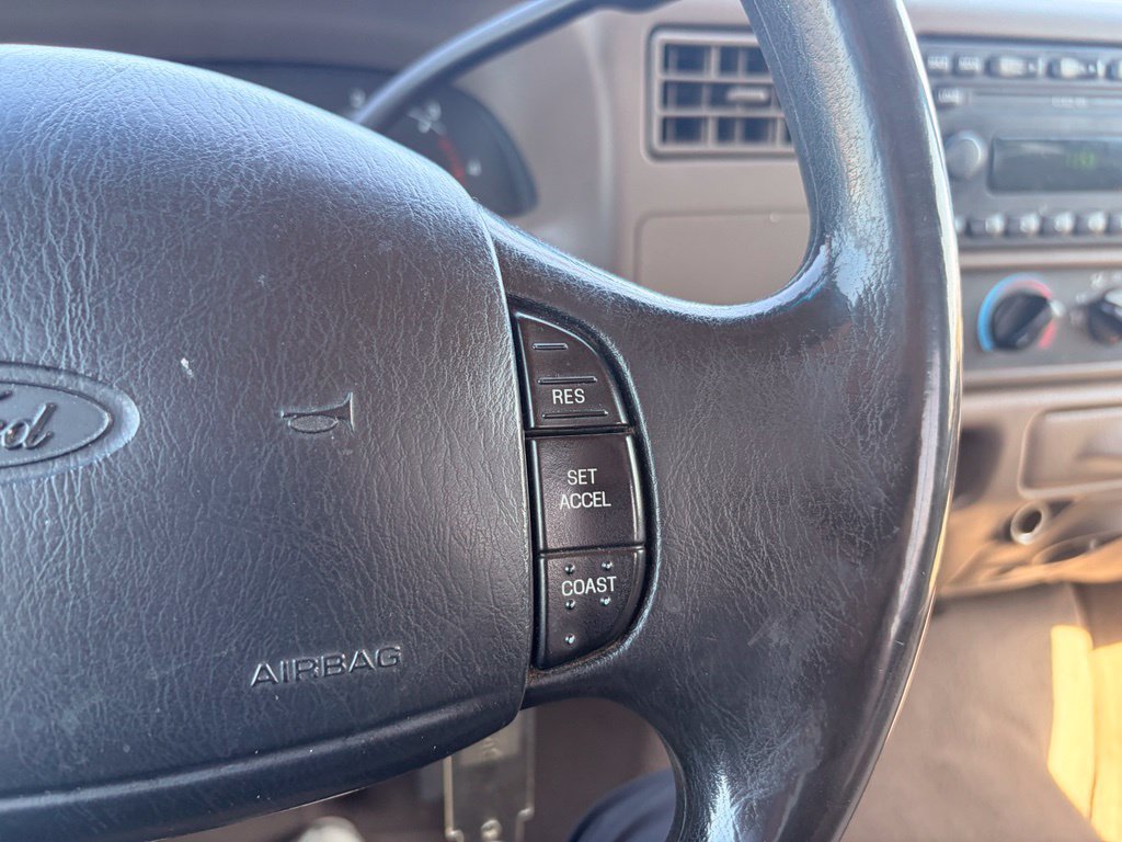 Used 2001 Ford F350 XLT RWD image 11
