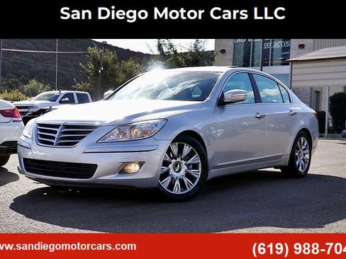 Used 2011 Hyundai Genesis 3.8 w/ Premium Navigation Pkg 3 image 2