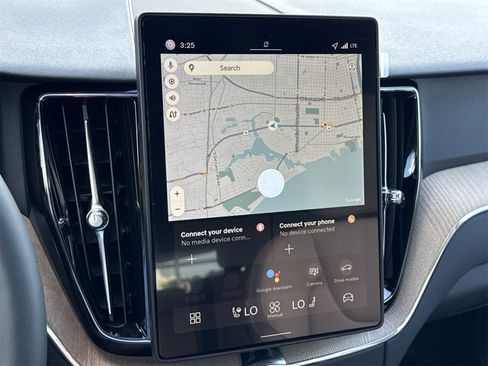 New 2026 Volvo XC60 B5 Plus w/ Protection Package Premier image 24