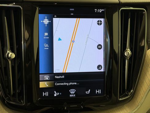 Used 2021 Volvo XC60 T6 Inscription image 25