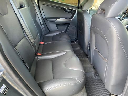 Used 2016 Volvo XC60 T6 Platinum FWD image 45