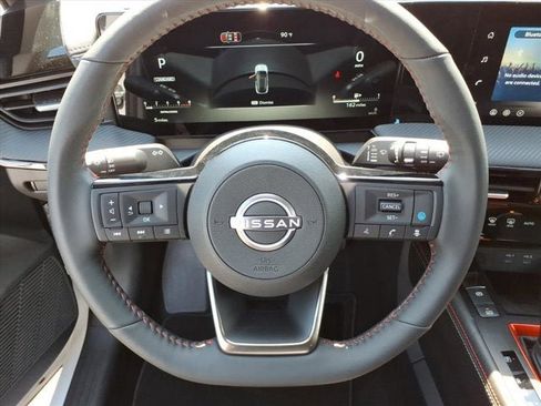 New 2026 Nissan Kicks SR w/ SR Premium Package AWD/4WD image 9
