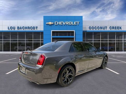 Used 2023 Chrysler 300 S RWD image 8