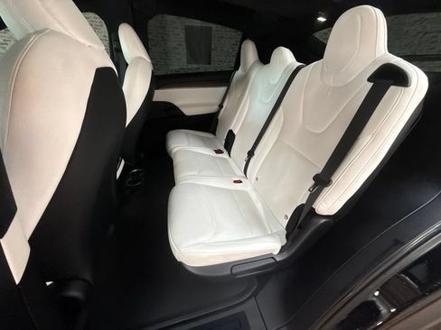 Used 2022 Tesla Model X Plaid AWD/4WD image 13