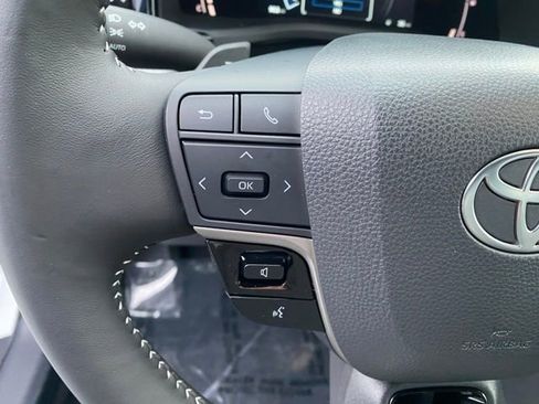 Certified 2025 Toyota Camry SE image 23