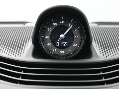 Certified 2025 Porsche Taycan AWD/4WD image 22