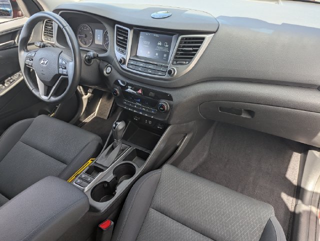Used 2018 Hyundai Tucson Value FWD image 11