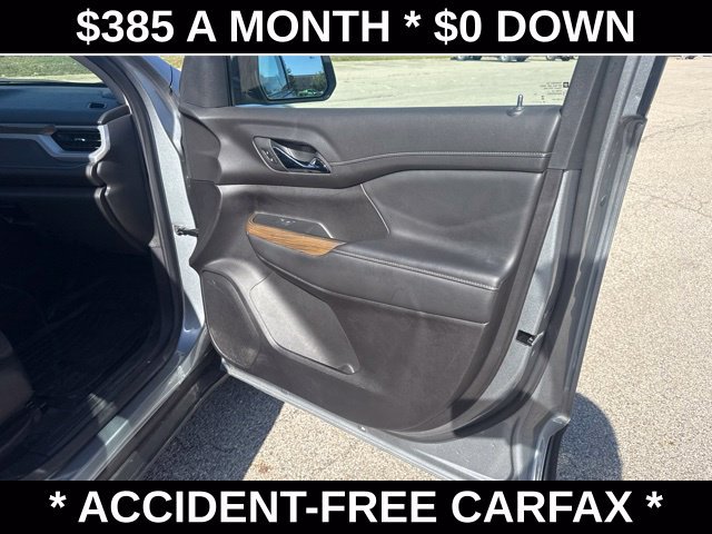 Used 2023 GMC Acadia SLE w/ Driver Convenience Package FWD image 17