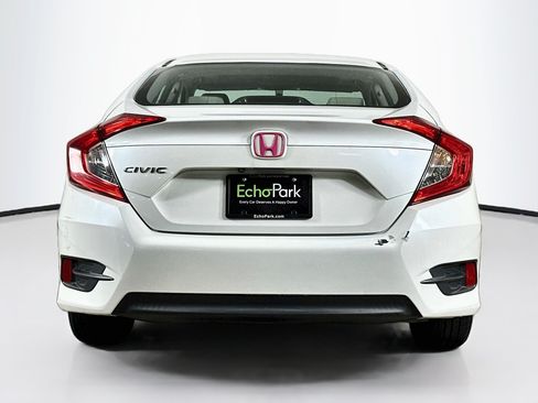 Used 2016 Honda Civic EX image 7