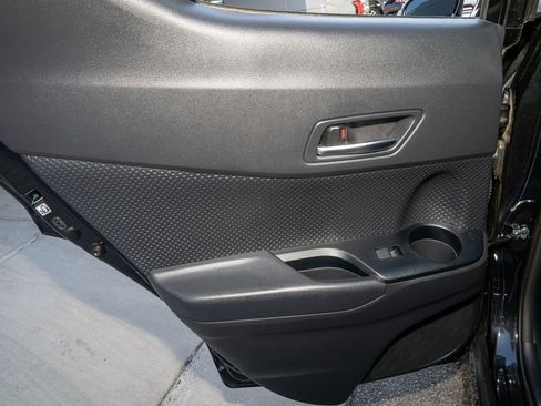 Certified 2022 Toyota C-HR XLE image 9