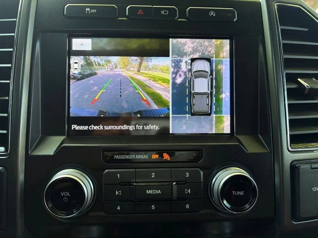 Used 2020 Ford F150 Lariat w/ Equipment Group 502A Luxury AWD/4WD image 23