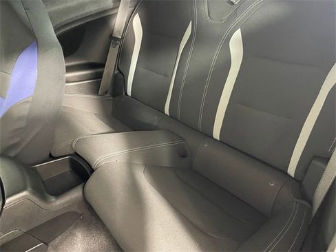 Used 2021 Chevrolet Camaro LT image 17
