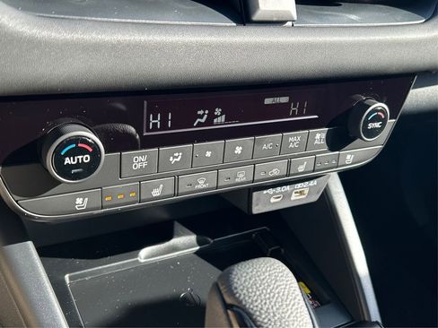 New 2026 Subaru Outback Touring XT image 32