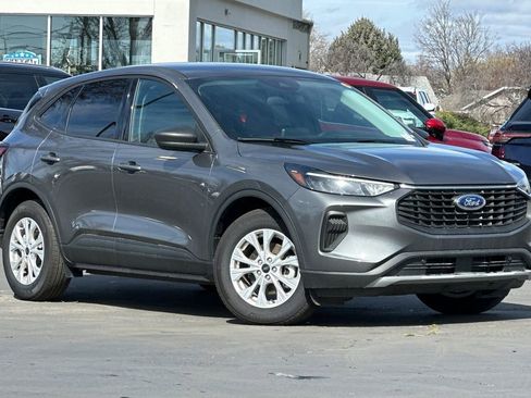 Used 2025 Ford Escape Active image 1