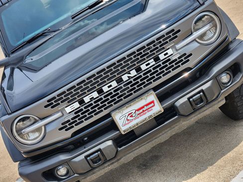 Used 2025 Ford Bronco Badlands AWD/4WD image 14