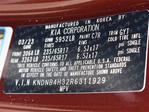 Used 2024 Kia Carnival LX image 36