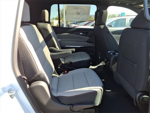 New 2026 Chevrolet Traverse LT w/ Sun and Wheel Package image 4