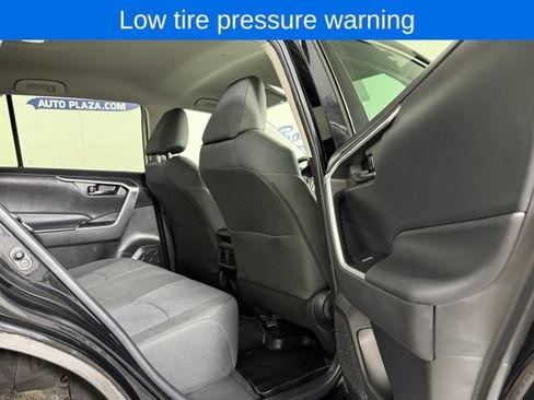 Used 2023 Toyota RAV4 LE AWD/4WD image 17