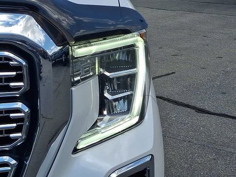 Used 2021 GMC Sierra 1500 Denali AWD/4WD image 9