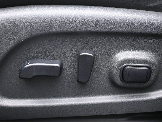 Used 2023 Nissan Murano SV FWD image 12
