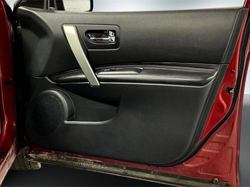 Used 2012 Nissan Rogue SL image 27