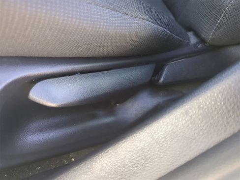 Used 2025 Toyota Corolla LE image 17