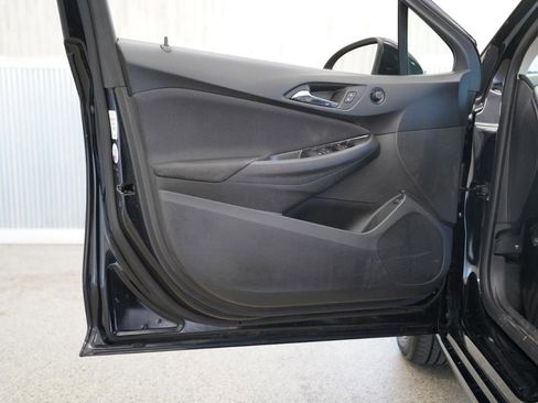 Used 2017 Chevrolet Cruze LT image 30