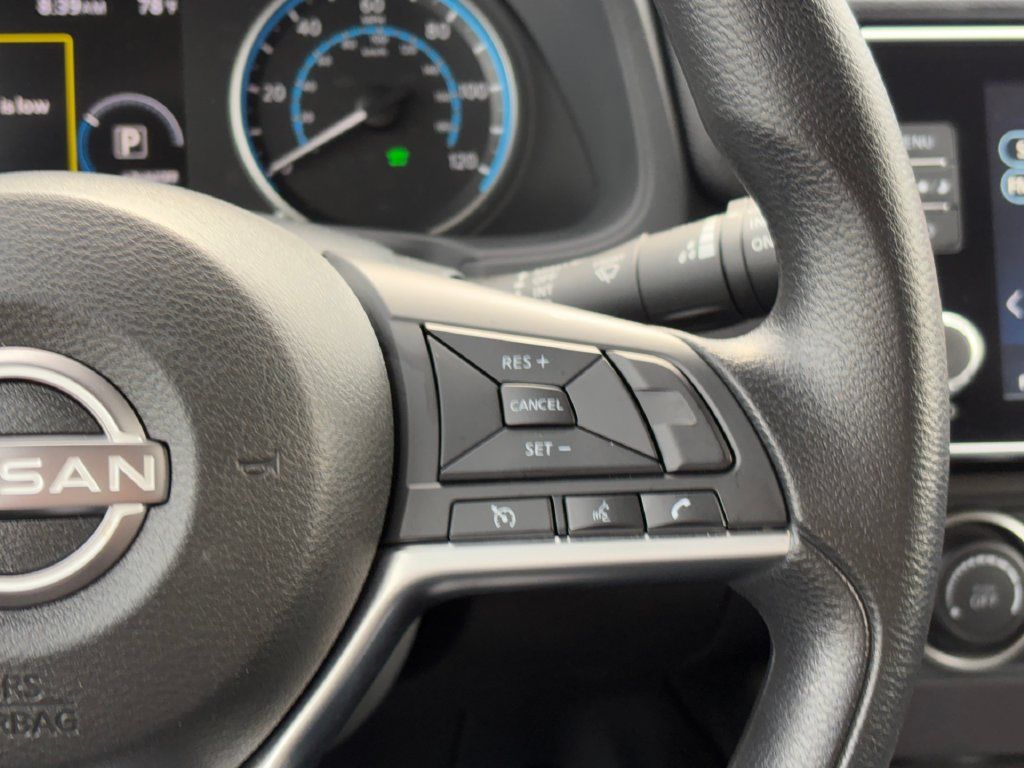 Used 2025 Nissan Leaf S FWD image 13