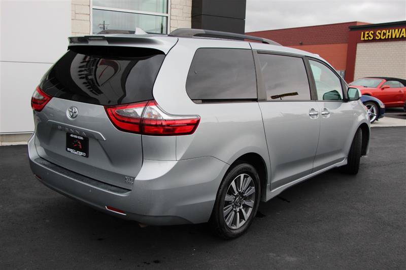 Used 2020 Toyota Sienna XLE w/ XLE Navigation Package AWD/4WD image 7