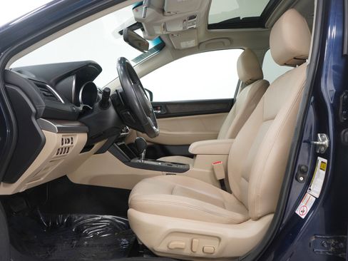 Used 2018 Subaru Outback 3.6R Limited image 23