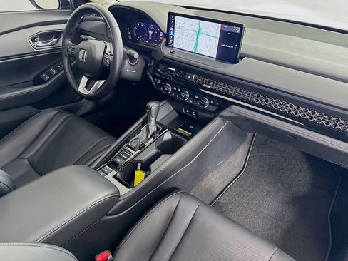 Used 2024 Honda Accord Touring image 37