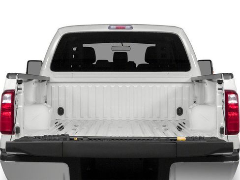 Used 2016 Ford F250 XLT w/ XLT Premium Package AWD/4WD image 12