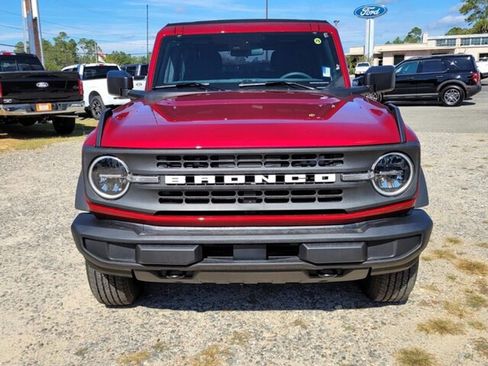 New 2025 Ford Bronco Base image 2