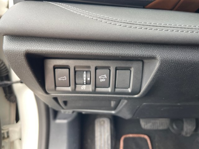 Used 2020 Subaru Outback Touring AWD/4WD image 31