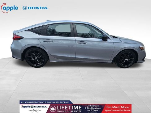 Used 2023 Honda Civic Sport image 6